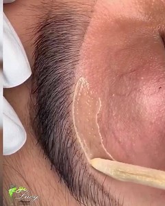 2.9K views · 103 reactions | PROMOCIÓN CEJAS勞 HENNA+DEPILACIÓNDE CEJAS y BOZO 80Bs Otros servicios...... ✔️Definitivo de Cejas (Incluye Retoque) ✔️Henna duración 2 semanas ✔️Depilación de Rostro y Cuerpo ✔️Pestañas 3x3 Duración 2 semanas Puedes Agendar cita al ➡️ bit.ly/Informaciondedcejas Entre Avenida Alemana y Mutualista C/Las Piñas 2430 Horarios de atención Lunes a Viernes 8am a 14:30pm Sábado 8am a 12:30pm | Spa Lucy Internacional | Facebook