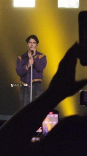 Joe Jonas sings "Gotta Find You" from Disney's Camp Rock at the Jonas Brothers Manila concert tonight. ---------- Presented by: @ovationprod @jonasbrothers #JonasBrothersInManila | Gia Allana