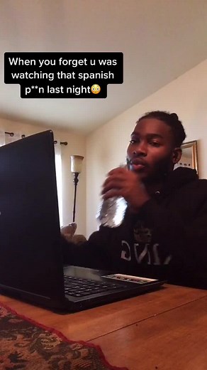 U in trouble if you don’t close them tabs🤦🏾‍♂️😂 #caught #school #class #teacher #student #fyp #4u #foryoupage #comedy #funny