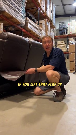 How to remove the back on your recliner! Once you know how the mechanism works, you will wonder why you never did it before. #recliner #movingday #howtomovefurniture #sofa