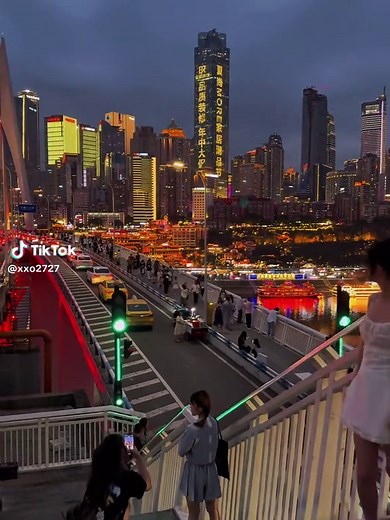 探索重庆的洪崖洞与旅游攻略