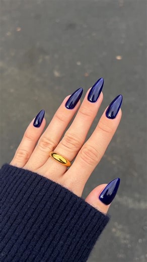 DND Gel on Instagram: "Jelly Marine is a December color 🪼💙 #bluenails #fallnails #jellynails #dndgel #dndgelpolish dndgelpartner funnails minimalnailart naturalnails winternails almondnails naildesigns nailart gelnails nailinspo simplenails nailstyle nailtrend nailaesthetic newnails"
