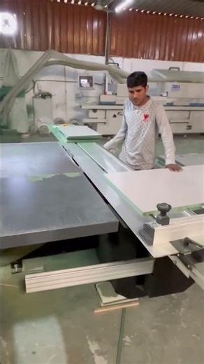 Modular kitchen cutting panel saw cutting demo 😍 #ytshorts #interior #homedecor #modularkitchen