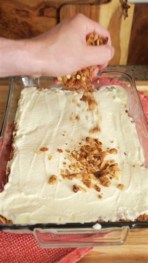 This frozen dessert stays crunchy layer by layer, even after hours in the freezer