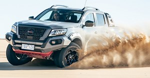 Nissan Navara Pro-4X Warrior 2022 - Áp lực mới cho Ford Ranger Raptor