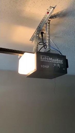 The signs of a bad LiftMaster logic board