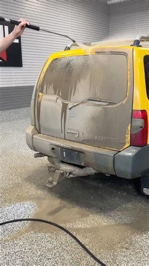 Pressure Washing a FILTHY Rear!