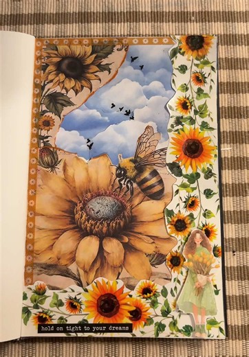 Sunflower Scrapbooking Ideas: Easy Layouts & Tips