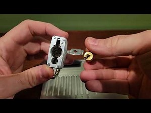 (31) What's inside a master lock
