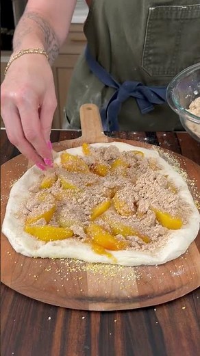 Peach Cobbler Pizza (Made with Sourdough Crust!) #pizza #peachcobbler #sourdough