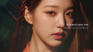 Find out how Jang Wonyoung discovered her skin’s true radiance with the NEW Vitamin C Green Tea Enzyme Brightening Serum ✨ Formulated to brighten all skin types, this high-performance serum also provides refining care to improve skin tone and texture leaving 4X brighter and clearer glow*! #INNISFREESingapore #VitaCSerum #GlassSkin #Brightening #Refining *4 weeks of use versus 3 days of use of Vitamin C Green Tea Enzyme Brightening Serum. Comparison of change in the number of dark spots. Human ap