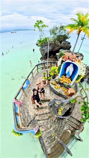 Willy’s Rock Grotto, White Beach Boracay Island