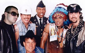 《YMCA》：80年代最经典的DISCO舞曲