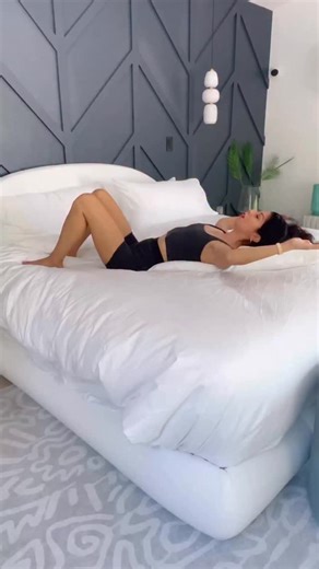 Somatic Exercises with Liz Tenuto | comment TRAUMA to get the exercises to release stored trauma out of your body 💖✌🏼💖 • • • #catastrophizing #traumahealing... | Instagram