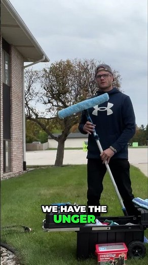 Unger Swivel Demo | Fast Window Cleaning Tips from Michigan Pros