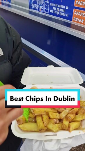 Pepper Sauce Fries 😋 Simply the best @ Burger Cartel 🍔 Catch them at the Dublin food markets 🤤 #PepperSauce #Chips #Fries #Food #Market #Dublin