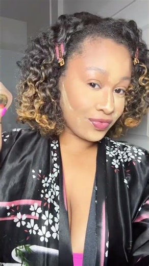 Laura Mercier Translucent Loose Talc-Free Setting Powder Ultra-Blur is the step oily skin girls