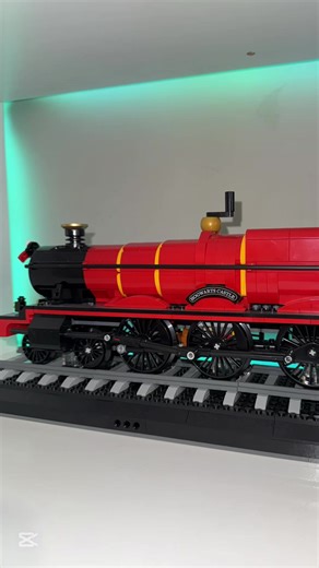 Building the Hogwarts Express with LEGO