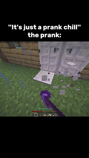 That's not a normal prank 💀 #minecraft #minecraftshorts #minecraftmemes