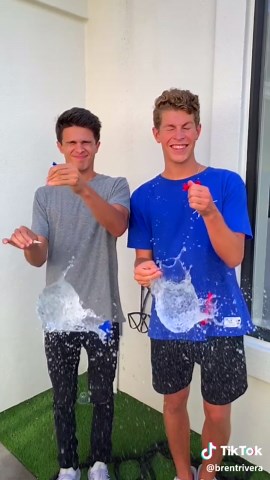 Tik tok VS real life..😳😂