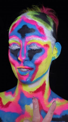 Lets be neon! #neonmakeup