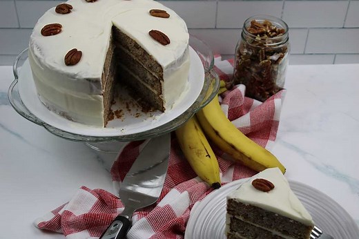 4.4K views · 71 reactions | This Old Fashioned Hummingbird Cake Recipe is a slice of southern sweetness in every bite. Made with crushed pineapple and mashed bananas and frosted with cream cheese frosting, this super moist cake is absolute heaven on your plate. PRINTABLE RECIPE HERE-->>https://mariasmixingbowl.com/old-fashioned-hummingbird-cake-recipe/ | Maria's Mixing Bowl | Facebook