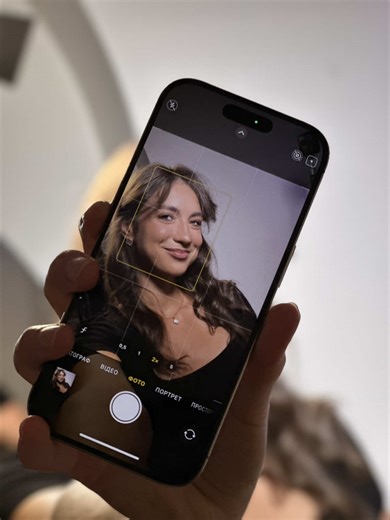 Sometimes all you need is bouncy blowdry and flawless brows&lashes💕 Here, at 13 Roses you can do your hair and brows in our appointment😍 Be smart. Save time. Look fabulous 13 Roses -place where your beauty bloom🌹 #hair #beauty #hairstyles #londonbrows #londonsalon