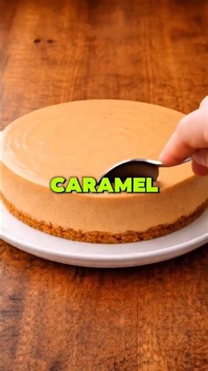 Smooth no-bake caramel cheesecake with a perfectly uniform texture and thin graham base #Cheesecake
