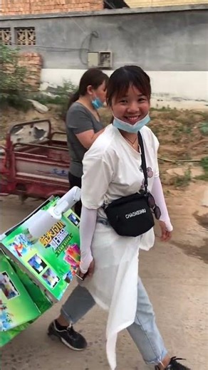 My husband didn't support me when I first started setting up my stall, but now business is booming