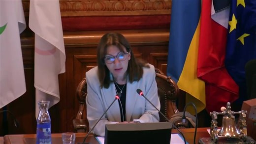 🗣️ Anne Hidalgo : « Je vous mets au défi de vivre avec l’indemnité de 4 900€ net après impôts. » PARDON ??? MAIS ELLE EST SÉRIEUSE ELLE ? 🙄😤😤 Ces gens sont vraiment sur une autre planète. Hallucinant ! | Scull Myster