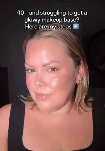 If you are over 40 (like me) and struggling to get a glowy healthy makeup base, try this method and I promise your results will be incredible! The secret ▶️ layers of hydration 💦 🔗 on my LTK 🩷 #40plus #makeuptutorial #naturalmakeup