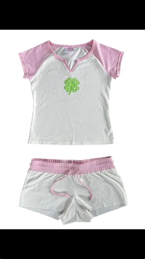 Cute Closet Organization Ideas for Moving Out