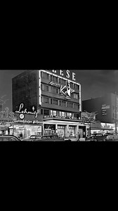 72K views · 2K reactions | Das legendäre ‚Café Keese‘ auf der Reeperbahn war seit den 1950er Jahren der Treffpunkt für Singles und Nachtschwärmer. Mit seinem kultigen Tischtelefon-System wurde es zum Symbol für das unverwechselbare Nachtleben des Kiezes. Ein Stück Hamburger Geschichte! ☎️ Cafe Keese Hamburg #reeperbahn #hamburg #geschichte #1950s #Nachtleben #KiezKultur #historisch #kiez | Hamburg Reeperbahn | Facebook