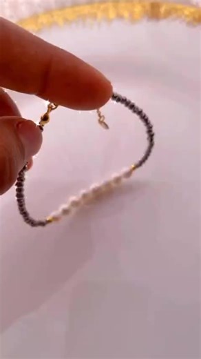 crystal bracelets🎀 . dm to order delivery all over pakistan . #the_jewelers_loupe #orderyoursnow📩 #foryoupageofficiall #orderyoursnow🥰♥️ #bracelets #beadedbracelet