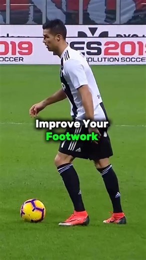 Jordan | Football Coach on Instagram: "Link in bio to start training like a pro Improve footwork with this drill 🤝"