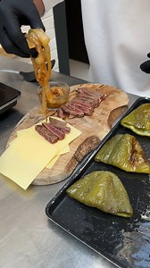 427K views · 585 reactions | Crispy Philly Cheesesteak Pocket! Crunch meets melt in this recipe 燎數 | Chefclub Network | Facebook