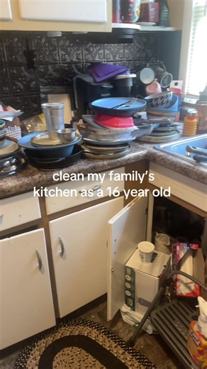 the kitchen is done! :) #cleaning #cleaningtiktok #clean #dishes #cleaningmotivation