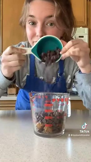 Chocolate Peanut Butter Popcorn (AKA muddy buddy or puppy chow)