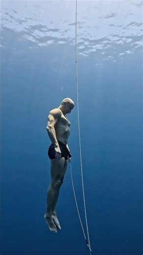 100FT Deep | No Fins, No Mask — Ex-Special Forces Trainer