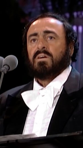 Luciano Pavarotti on Instagram: "'Ave Maria', live in concert with The Three Tenors in Los Angeles in 1994 - who remembers this one? 🎶"