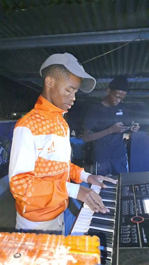 I appreciate your support guys, let's keep on pushing🥹🫂❤️ k thatah ka lonah🥳🥳🥳🔊🔥 #botswana #southafrica #fyp #trend #kgalagadi