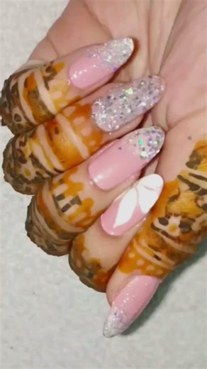 Would you wear this design?💅🏻 don't forget to like, share and subscribe #nails #youtubeshorts #short