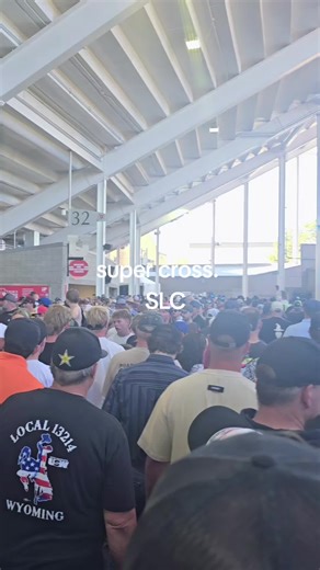 Crowd Collapse Mod APK - Super Cross