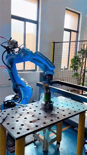 Heavy Duty Collaborative Robots for Automated Welding #weldingcobot #sqrobot #cgxi #jocrt #cobot