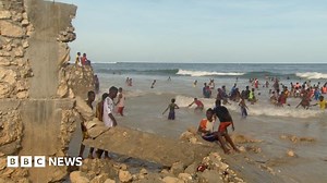 Mogadishu's Lido beach: Sun, surf and... grenades?