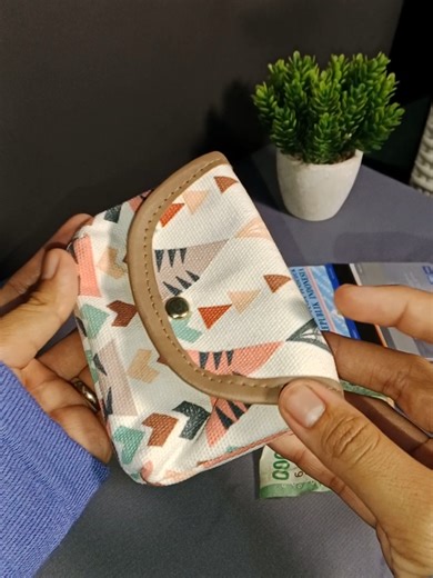 Mini Wallets for Finance Management: A Guide