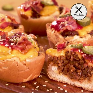 Was für einer knaller Rezept!!! 😍🤤 Cheeseburger Muffins! 🍔Perfekt für die nächste Party! 🎉 HIER ZUM REZEPT ➡️ https://youtu.be/3koBnr4CEgg | MealClub