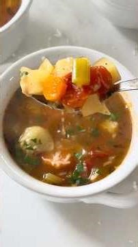 The BEST Minestrone Soup Recipe