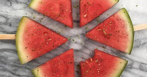 How To Make BOOZY Watermelon Popsicles