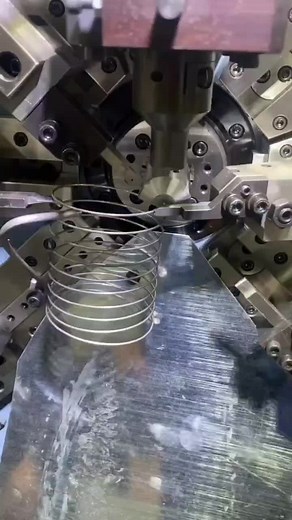 YLSK-1225 Camless Spring forming machine . Wire diameter 0.5-2.5mm .It is very stable &efficient &cost effective machine . www.ylsktech.com whatsapp 8613423804847.